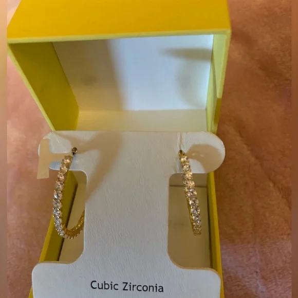 Hoop Earrings - Picture 5 of 5